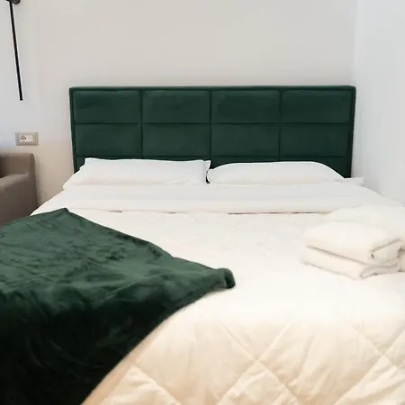 Calm Oasis - Sweet Escape Aparmtnets Apartament